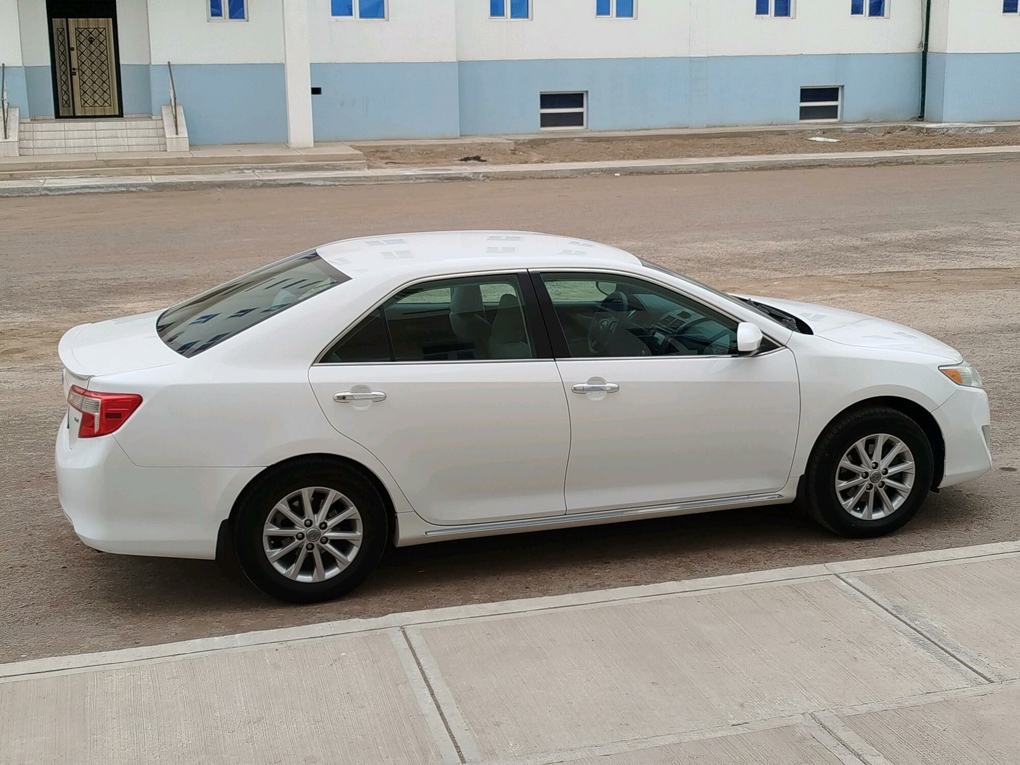 Toyota Camry 2013 - 225 000 TMT - Дашогуз - img 8