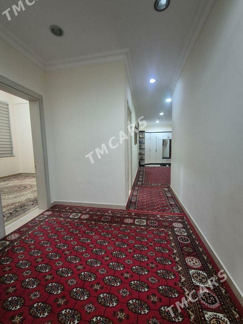 Moskowski 5komnat - Moskowskiý köç. (10 ýyl abadançylyk şaýoly) - img 2