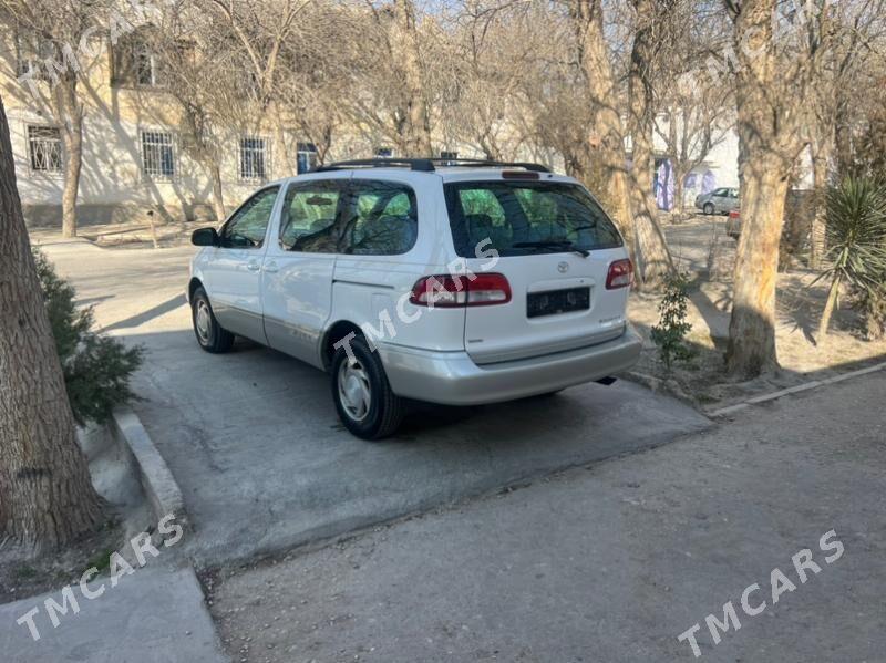 Toyota Sienna 2000 - 165 000 TMT - Balkanabat - img 8