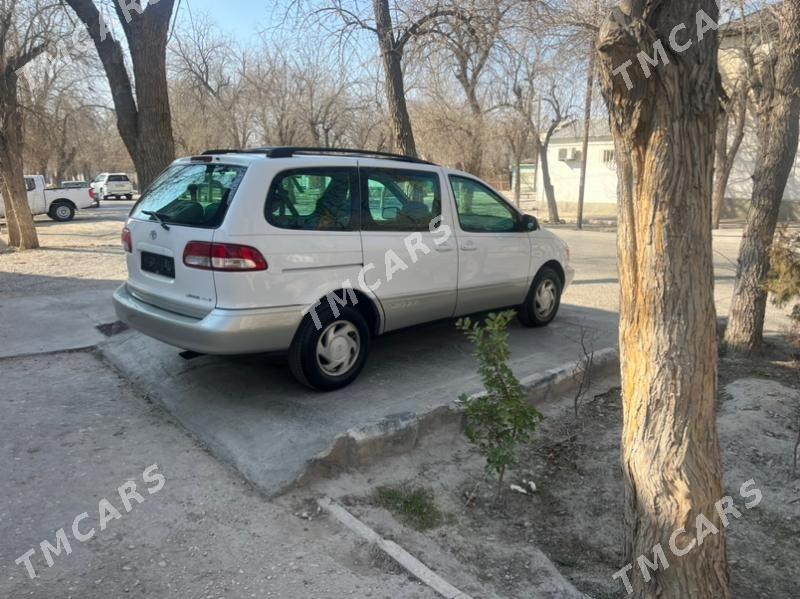 Toyota Sienna 2000 - 165 000 TMT - Balkanabat - img 3