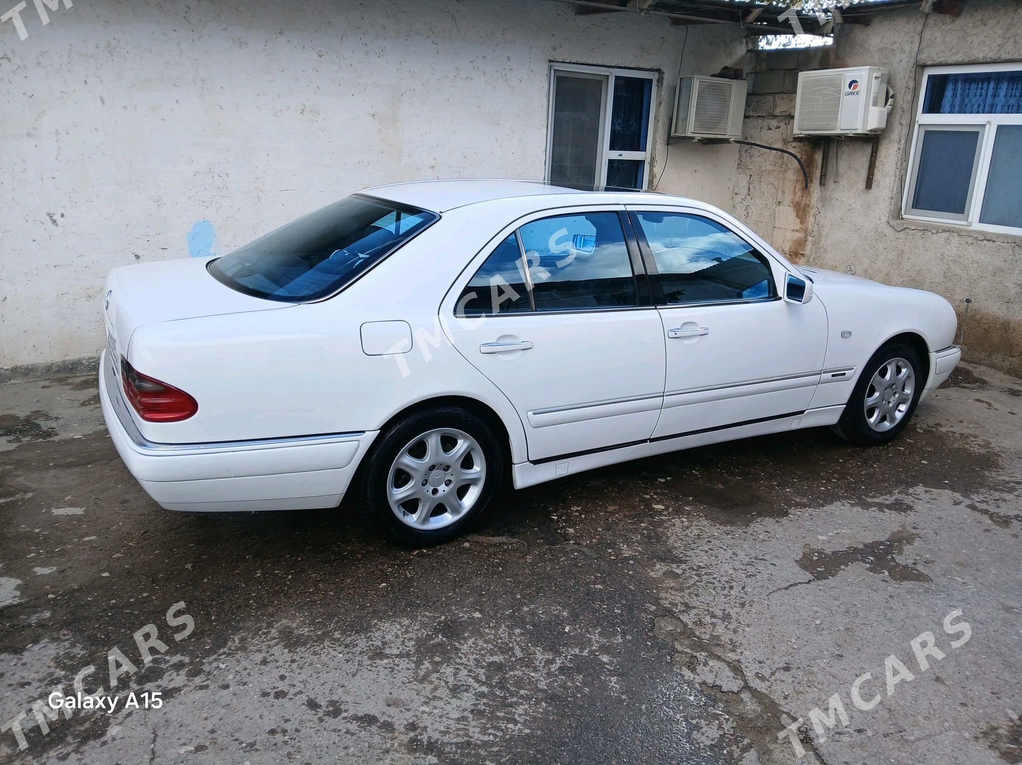 Mercedes-Benz E430 1998 - 89 000 TMT - Türkmenbaşy - img 4