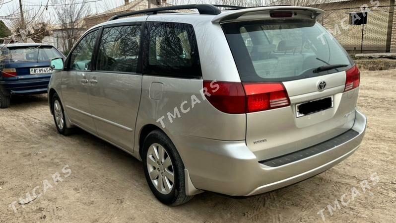 Toyota Sienna 2005 - 205 000 TMT - Мары - img 3