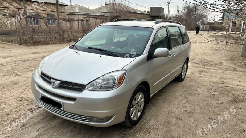 Toyota Sienna 2005 - 205 000 TMT - Мары - img 4