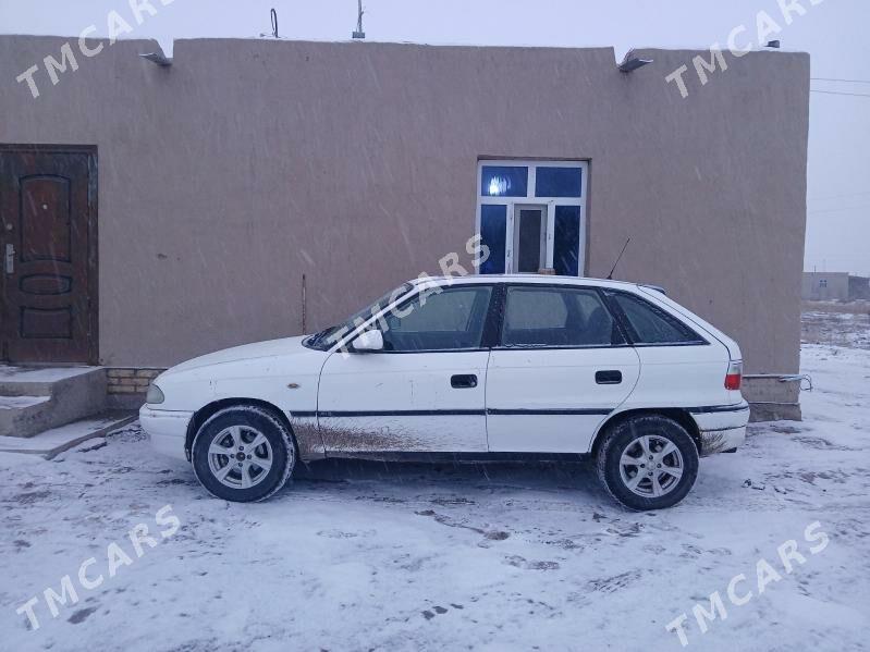 Opel Astra 1995 - 42 000 TMT - Кёнеургенч - img 2