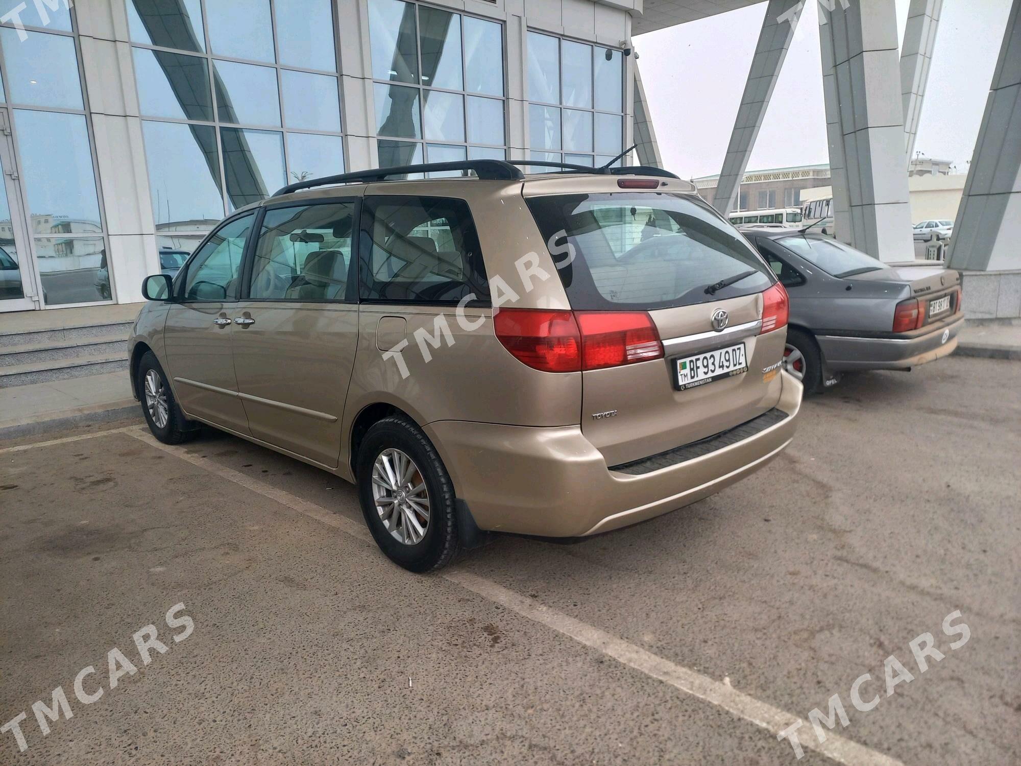 Toyota Sienna 2005 - 190 000 TMT - Дашогуз - img 4