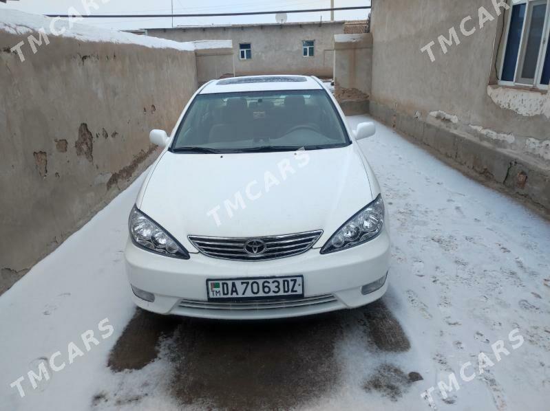 Toyota Camry 2004 - 145 000 TMT - Губадаг - img 4