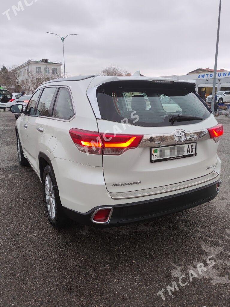 Toyota Highlander 2018 - 336 000 TMT - Ашхабад - img 3