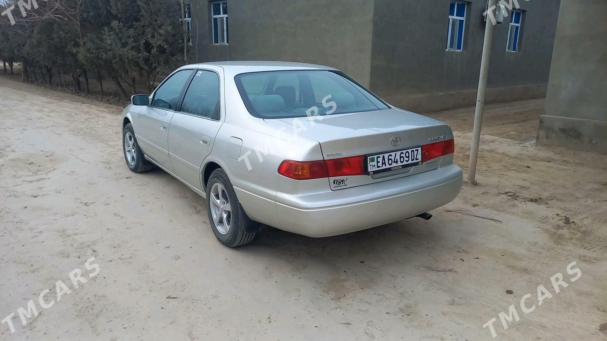 Toyota Camry 2001 - 140 000 TMT - Кёнеургенч - img 6