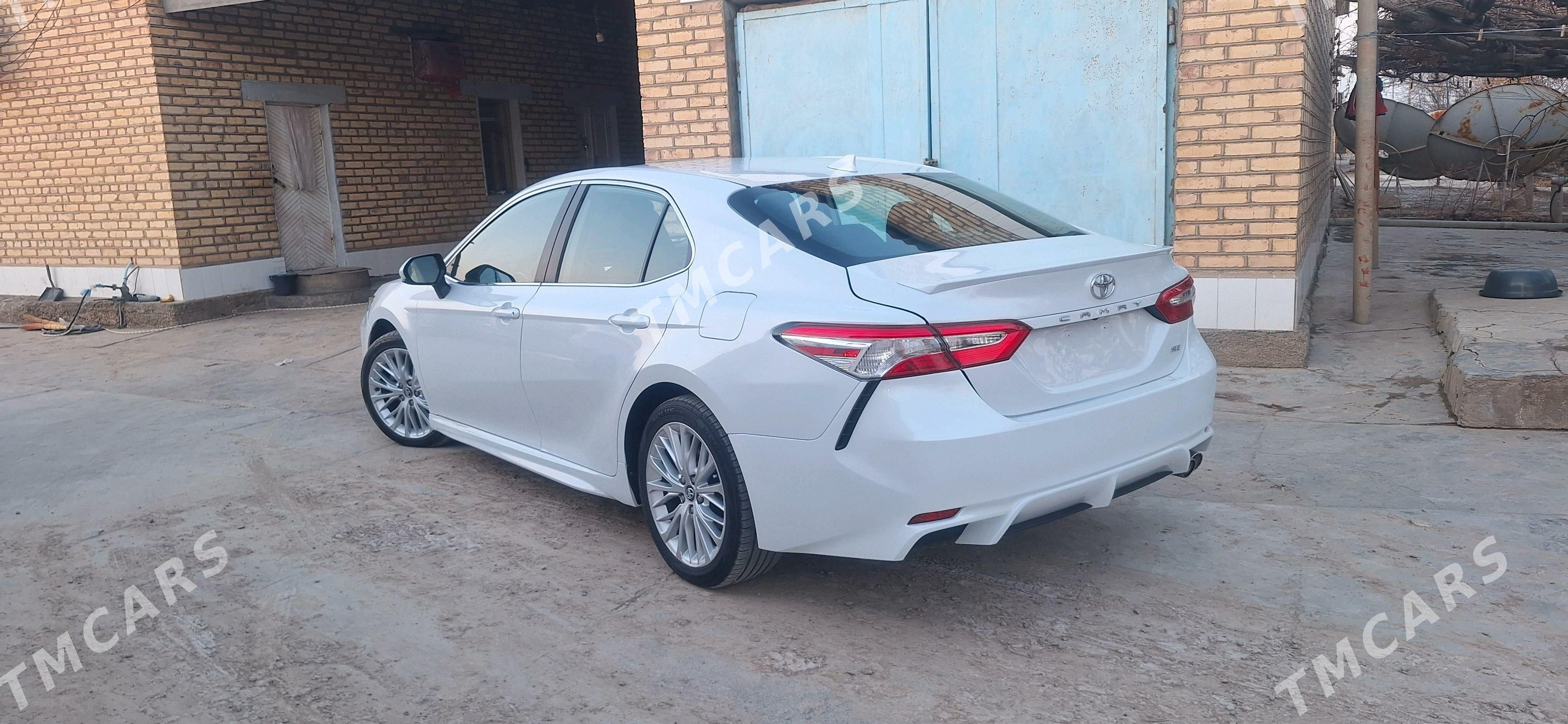 Toyota Camry 2020 - 300 000 TMT - Babadaýhan - img 3