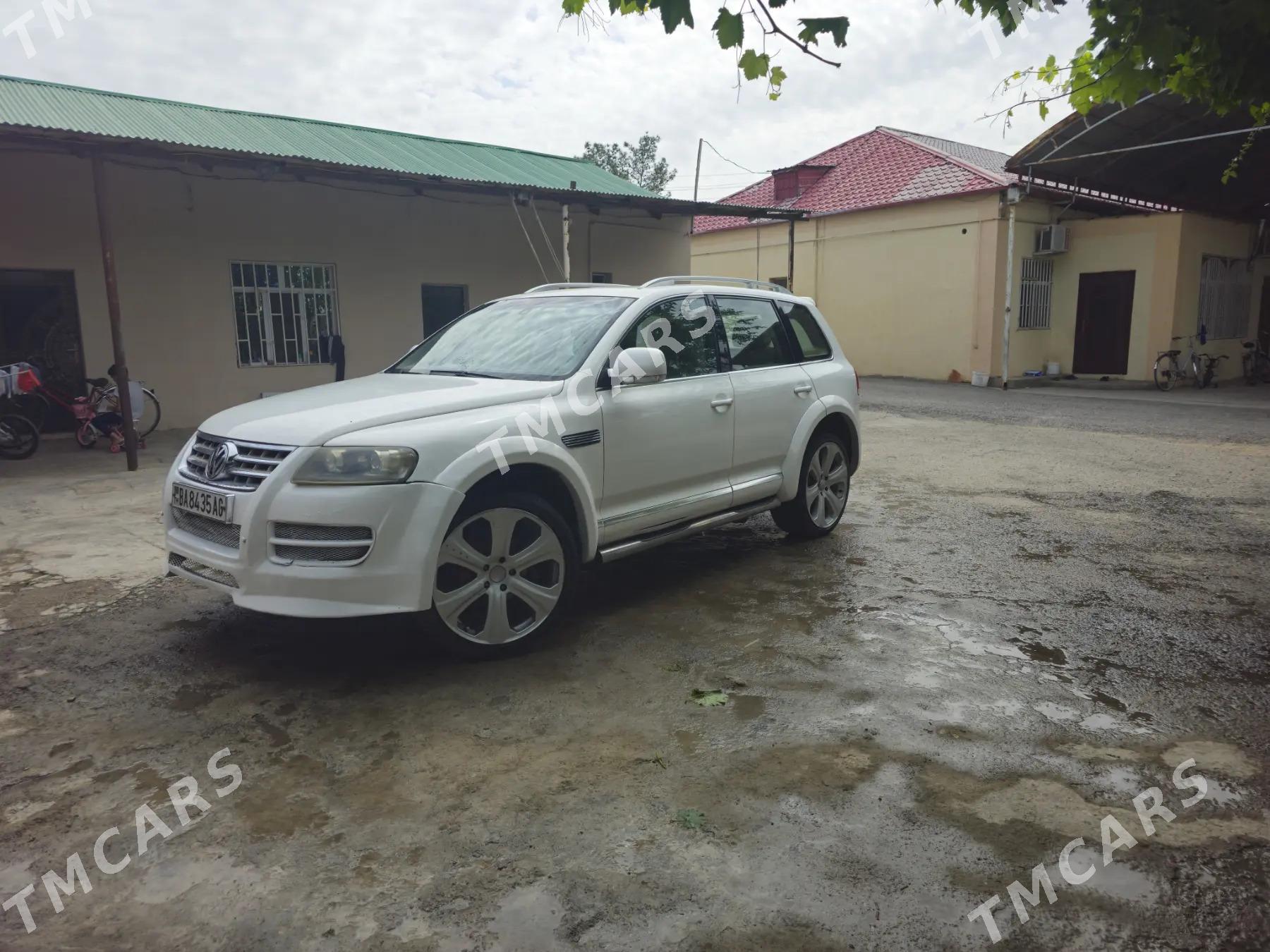 Volkswagen Touareg 2007 - 125 000 TMT - Aşgabat - img 4