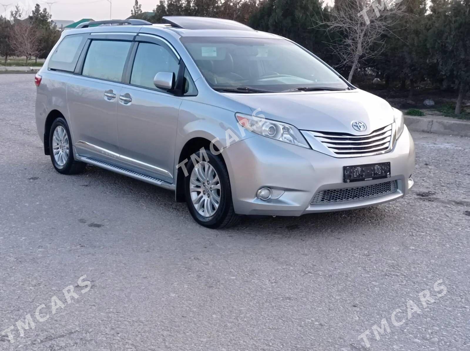 Toyota Sienna 2015 - 330 000 TMT - Balkanabat - img 4