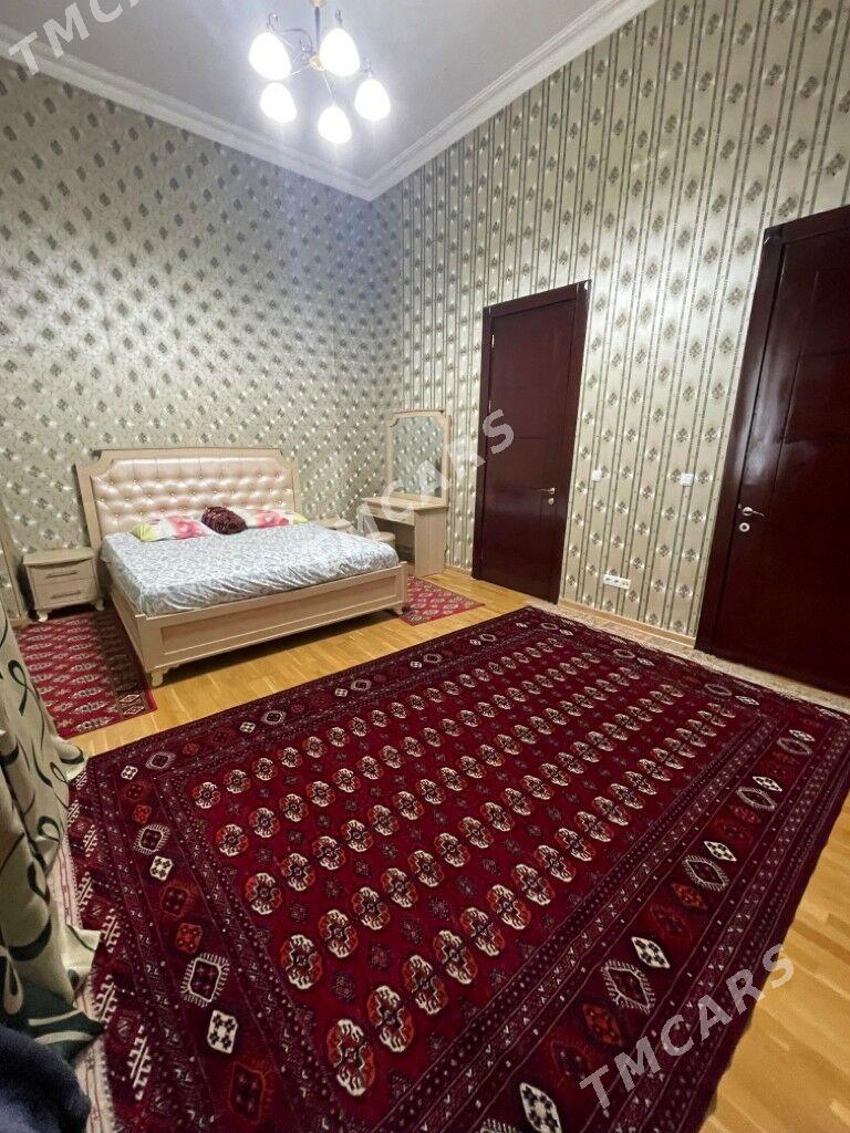 Podwoyski 2kom 6etaž 125m² - Aşgabat - img 5