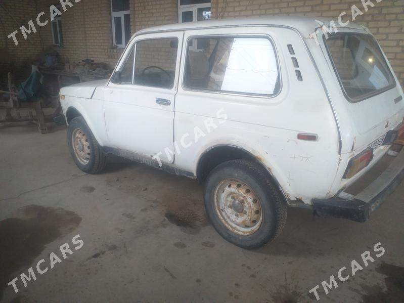 Lada Niva 1993 - 14 000 TMT - Халач - img 4