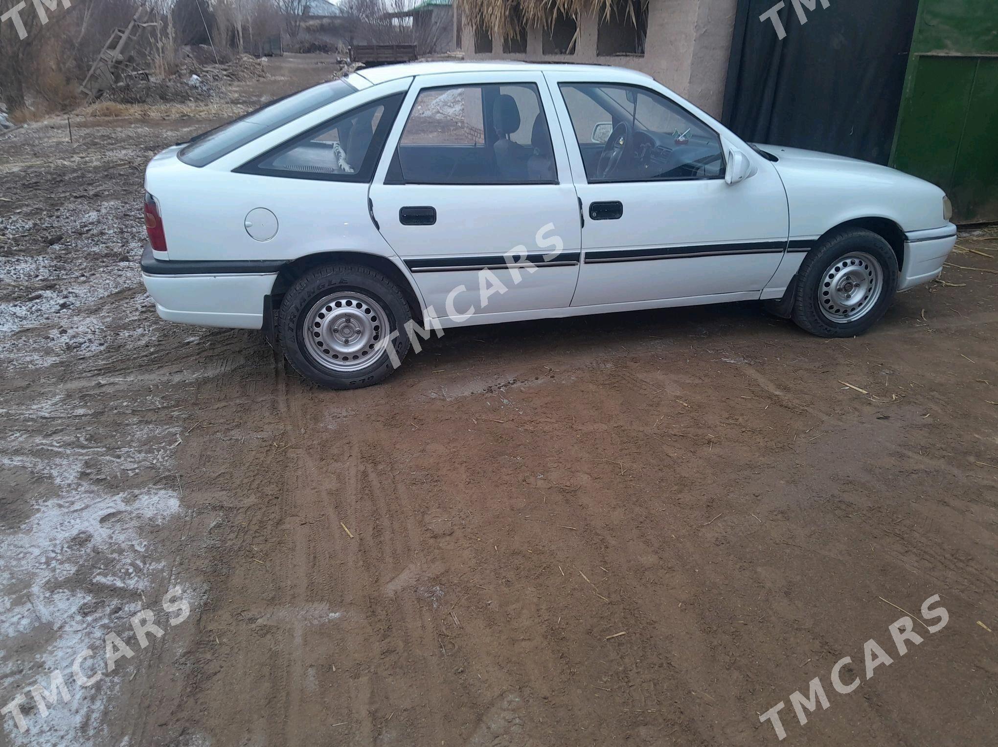 Opel Vectra 1992 - 30 000 TMT - Гурбансолтан Едже - img 3