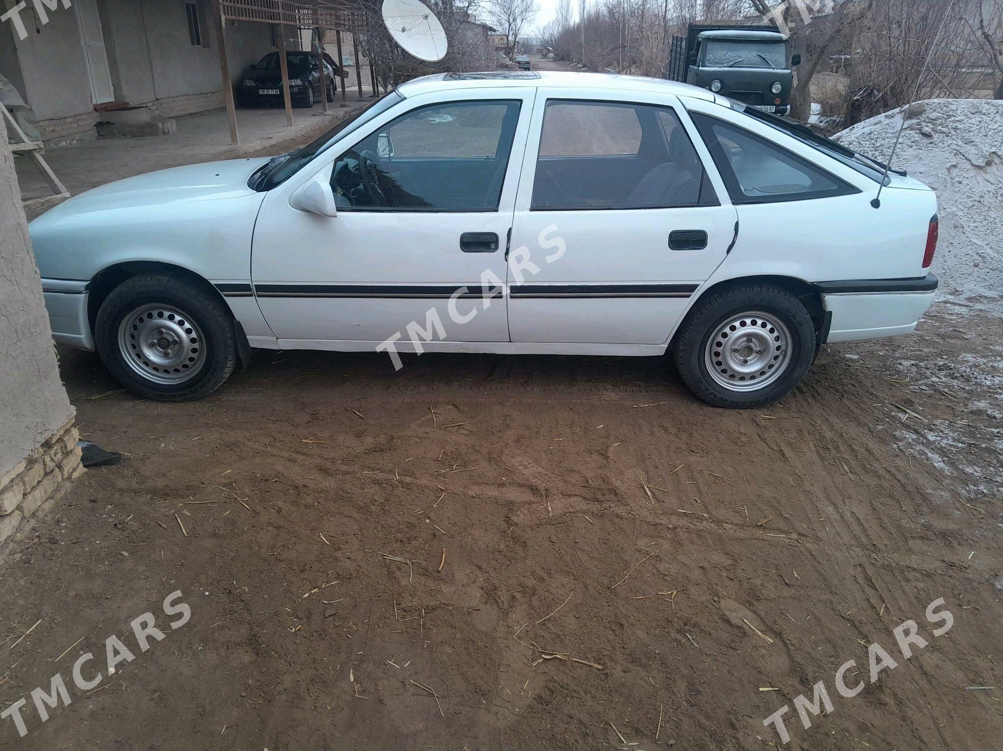 Opel Vectra 1992 - 30 000 TMT - Гурбансолтан Едже - img 5