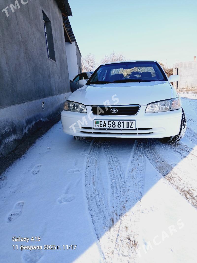 Toyota Camry 2000 - 150 000 TMT - Köneürgenç - img 2