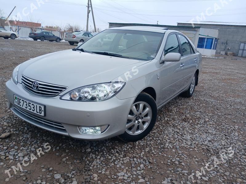 Toyota Camry 2002 - 175 000 TMT - Halaç - img 3