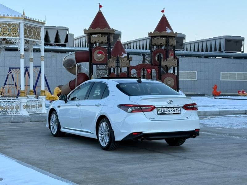 Toyota Camry 2022 - 395 000 TMT - Aşgabat - img 9