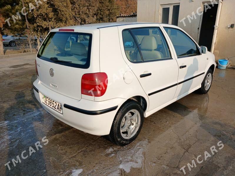 Volkswagen Polo 2002 - 32 000 TMT - Бахарден - img 4