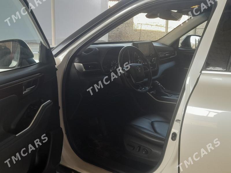 Toyota Highlander 2021 - 415 000 TMT - Aşgabat - img 3