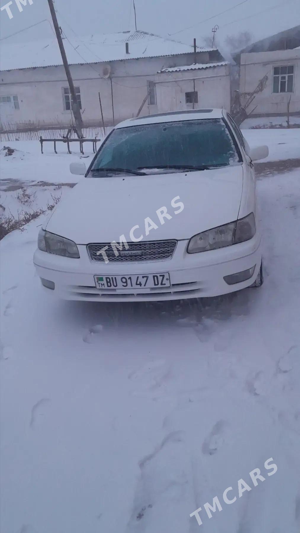 Toyota Camry 2001 - 135 000 TMT - Губадаг - img 5