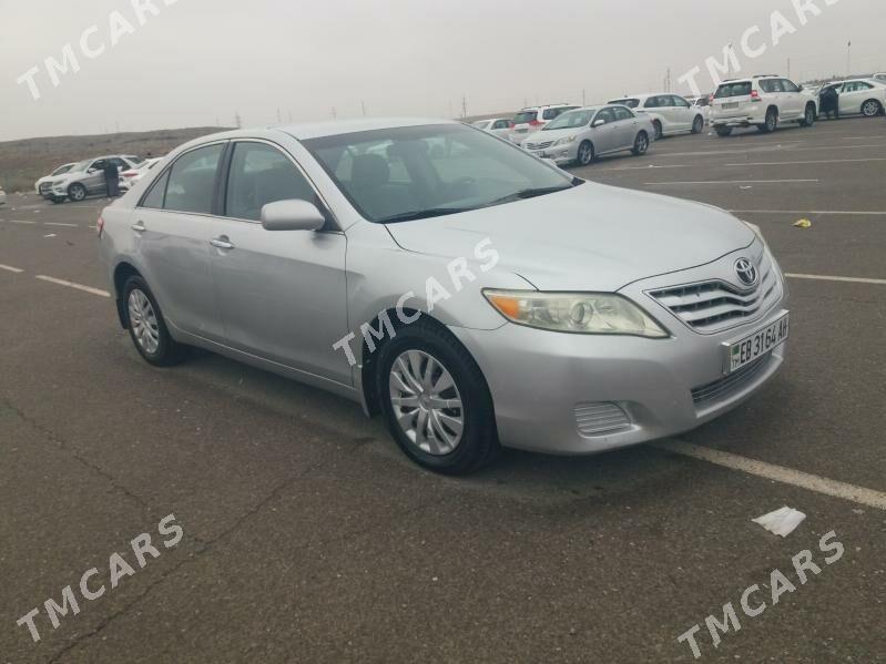 Toyota Camry 2010 - 170 000 TMT - Теджен - img 8