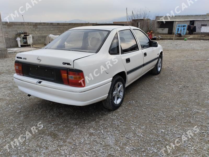 Opel Vectra 1992 - 29 000 TMT - Бахарден - img 4