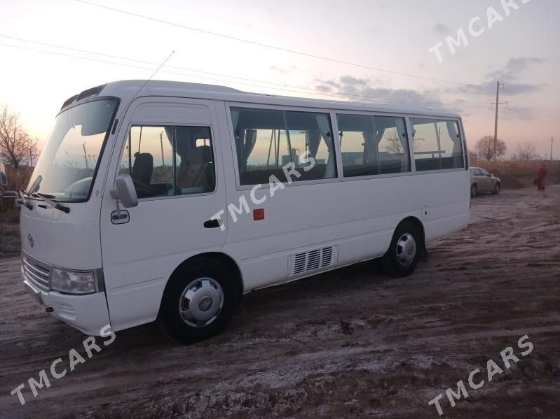 Toyota Coaster 2011 - 500 000 TMT - Сакарчага - img 4