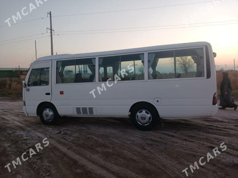 Toyota Coaster 2011 - 500 000 TMT - Сакарчага - img 3