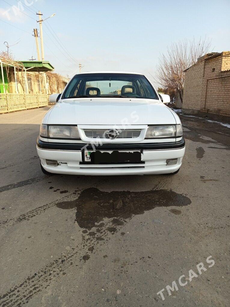 Opel Vectra 1990 - 44 000 TMT - Чарджоу - img 3