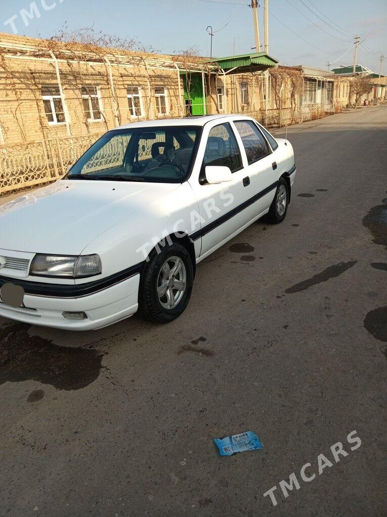 Opel Vectra 1990 - 44 000 TMT - Чарджоу - img 4