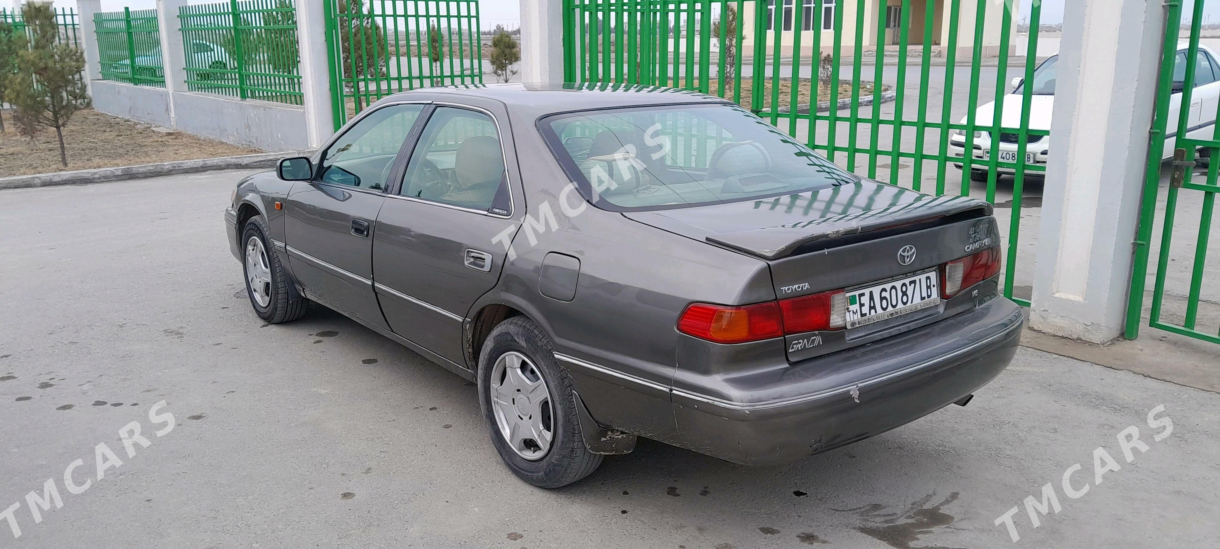 Toyota Camry 1998 - 110 000 TMT - Мургап - img 3