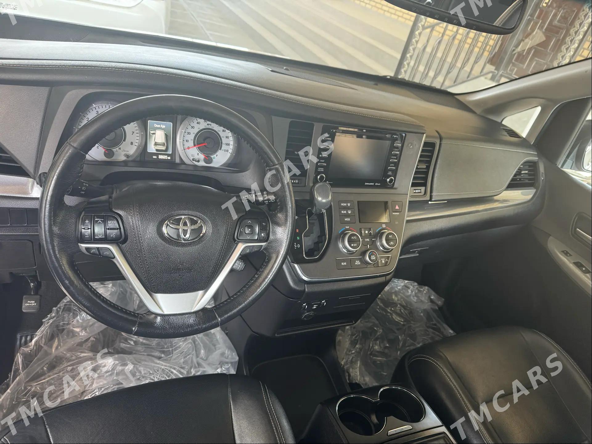 Toyota Sienna 2019 - 333 200 TMT - Мары - img 5