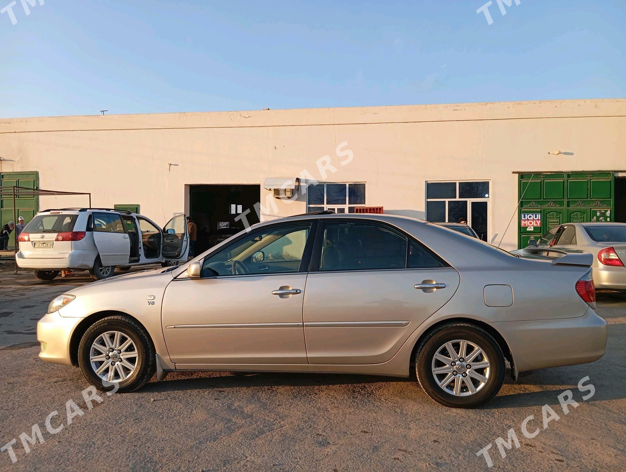 Toyota Camry 2005 - 190 000 TMT - Dänew - img 7