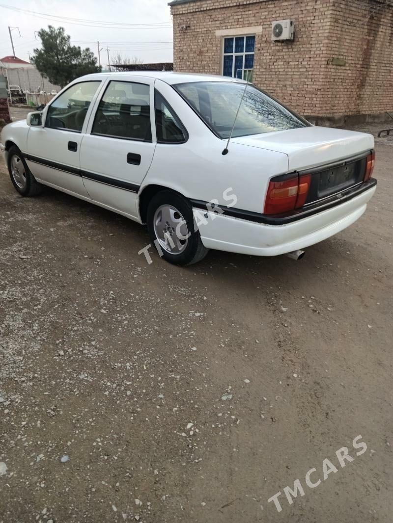 Opel Vectra 1990 - 28 000 TMT - Bäherden - img 2