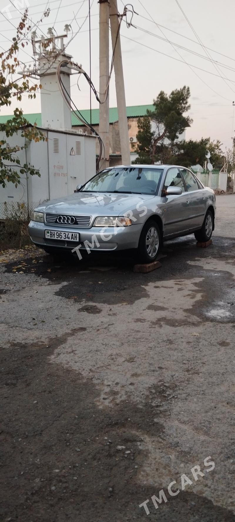 Audi A4 1999 - 70 000 TMT - Анев - img 2