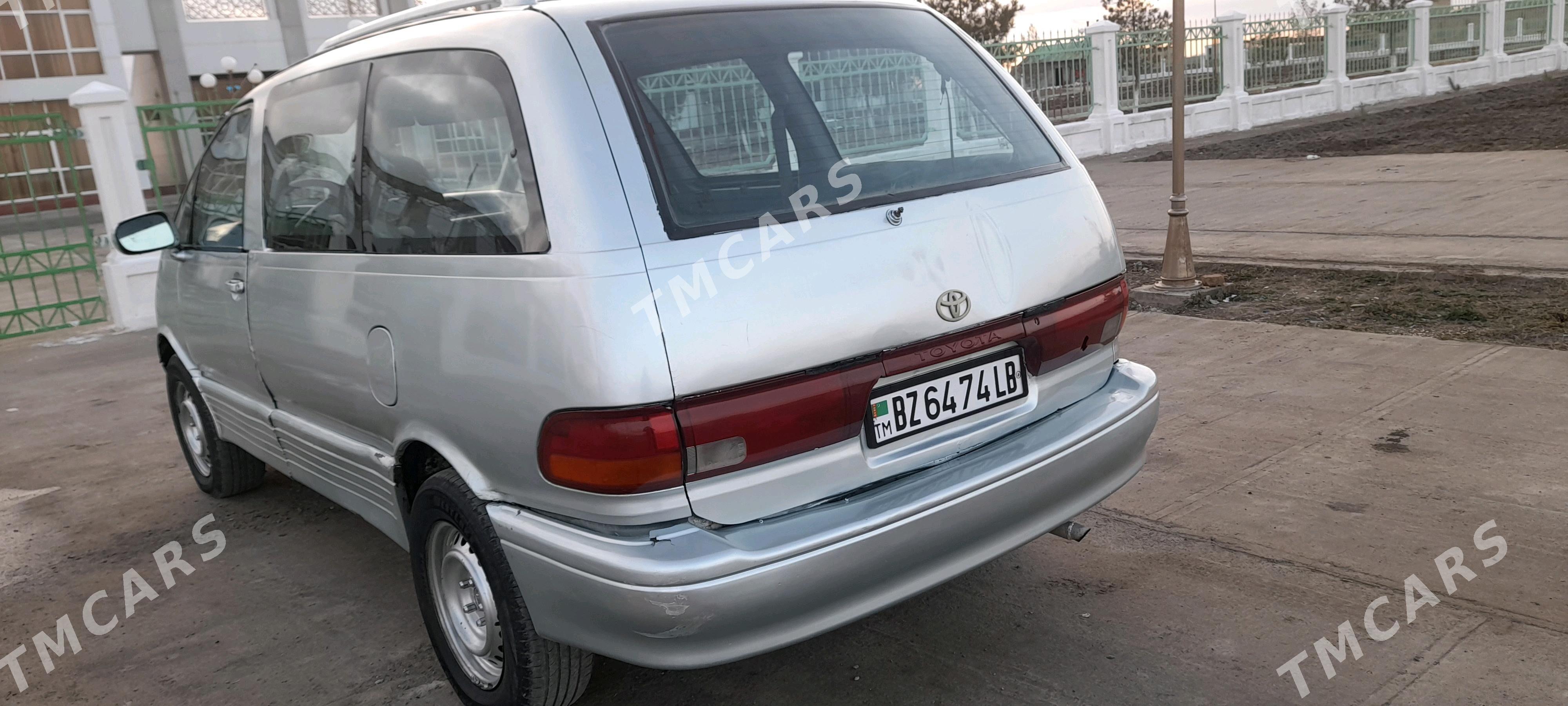 Toyota Previa 1992 - 50 000 TMT - Гарабекевюл - img 2