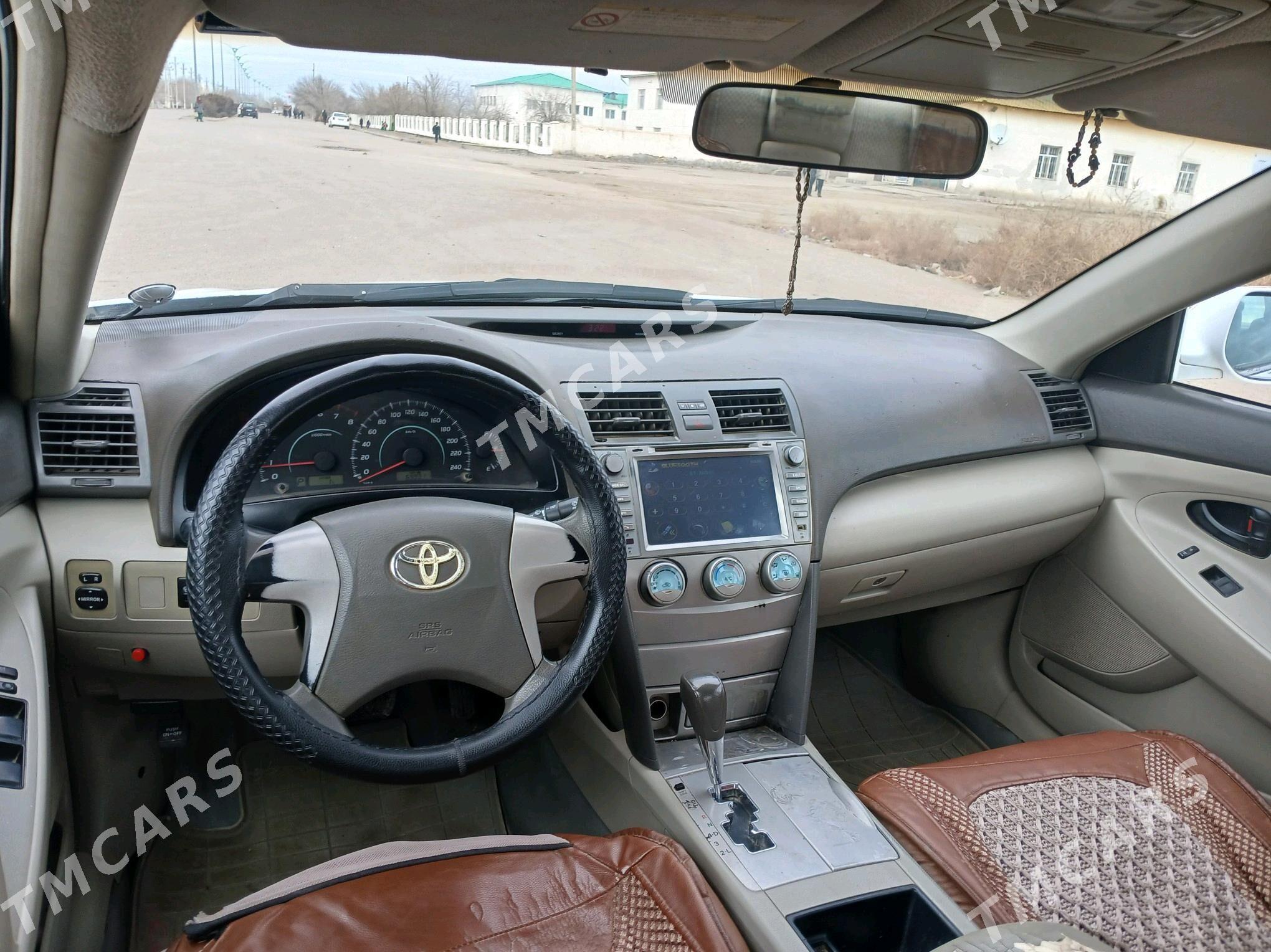 Toyota Camry 2008 - 105 000 TMT - Кёнеургенч - img 2