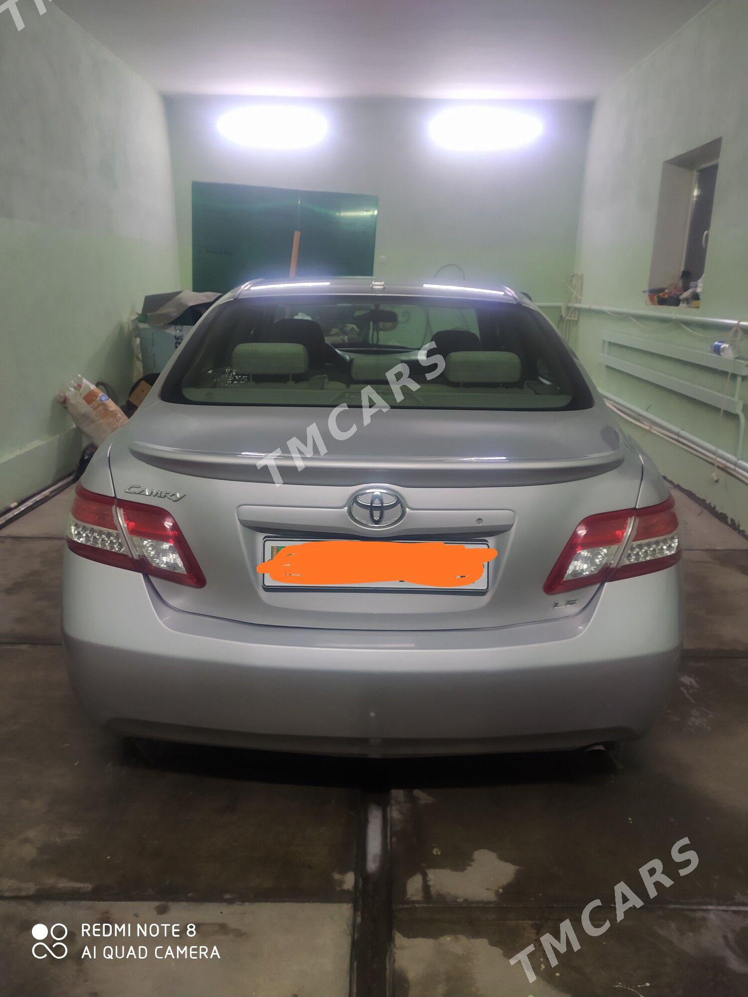 Toyota Camry 2010 - 193 000 TMT - Дашогуз - img 3