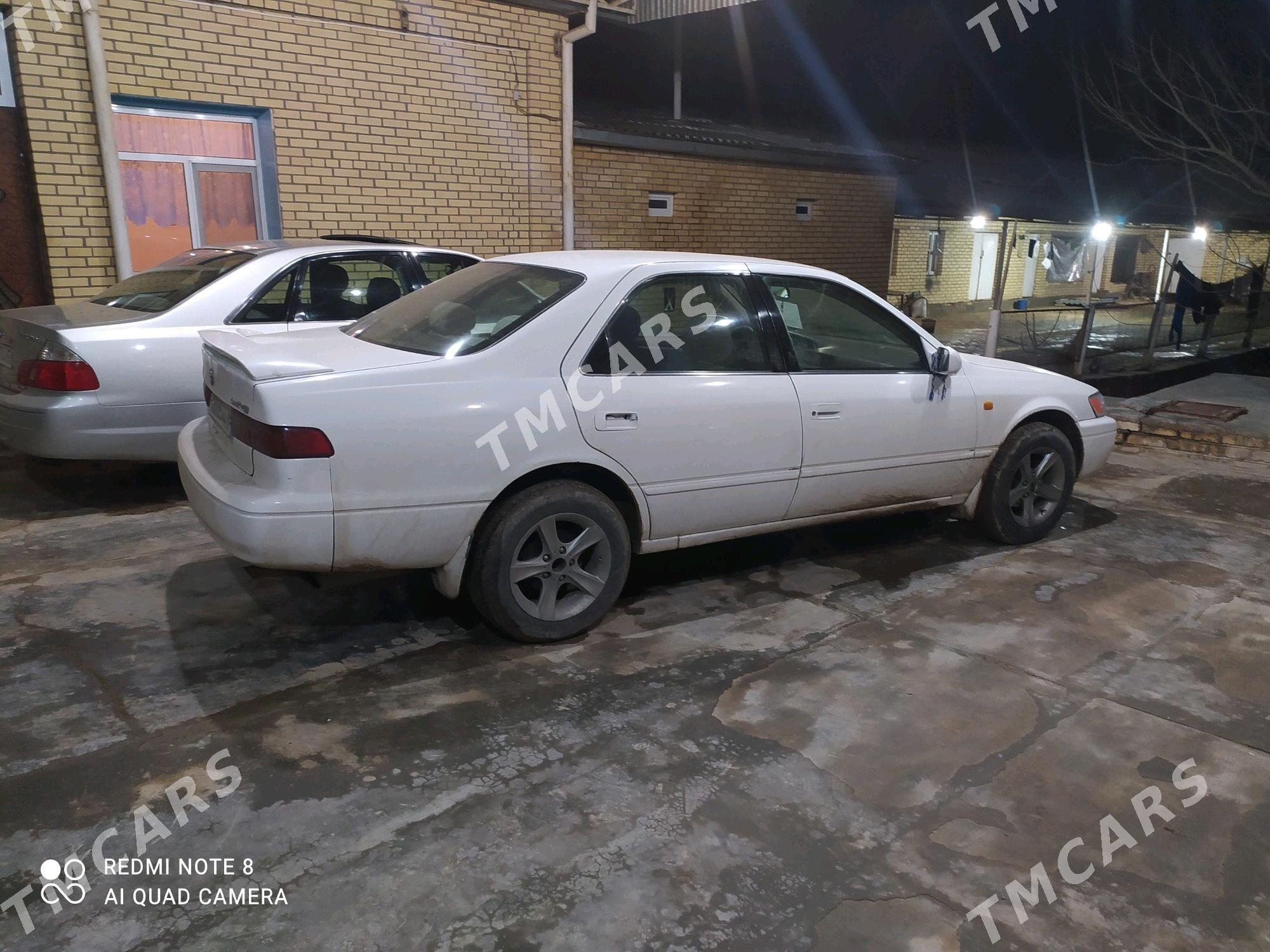 Toyota Camry 1998 - 100 000 TMT - Байрамали - img 4