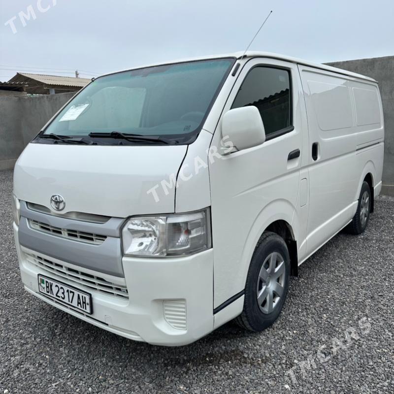 Toyota Hiace 2017 - 380 000 TMT - Änew - img 6