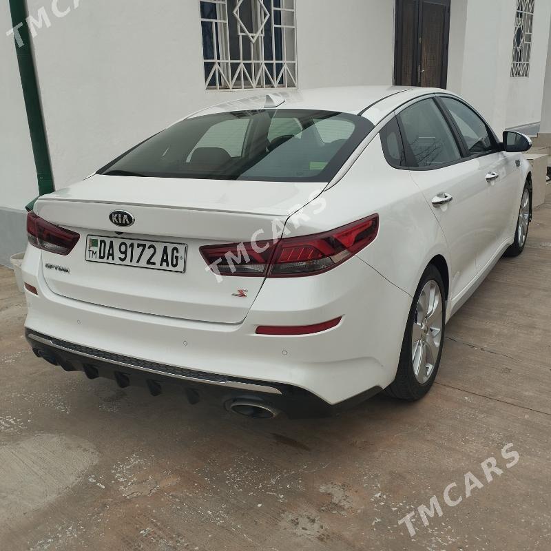 Kia Optima 2019 - 195 000 TMT - Тязе заман - img 4