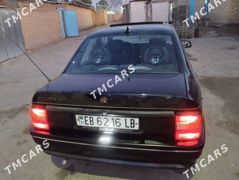 Opel Vectra 1990 - 37 000 TMT - Фарап - img 3