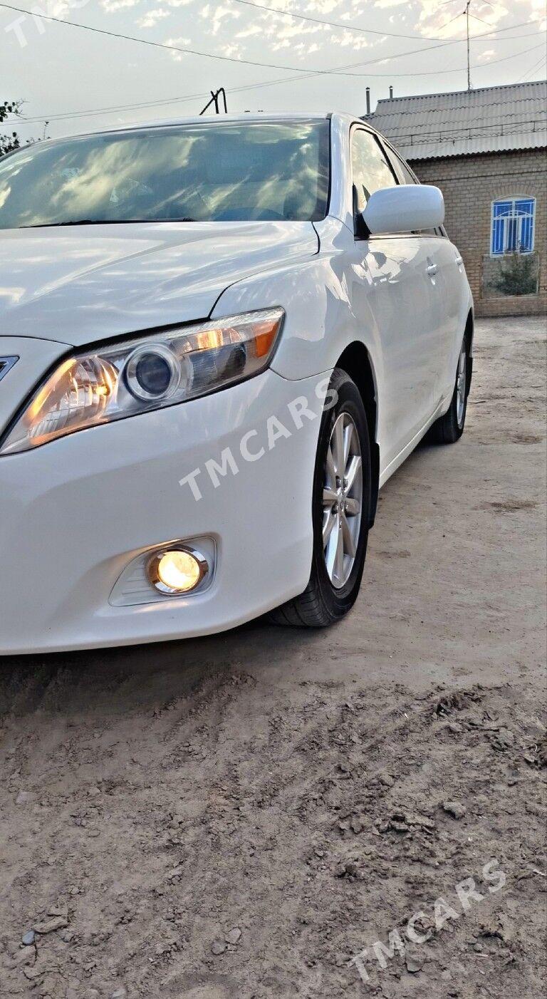 Toyota Camry 2011 - 200 000 TMT - Мары - img 10