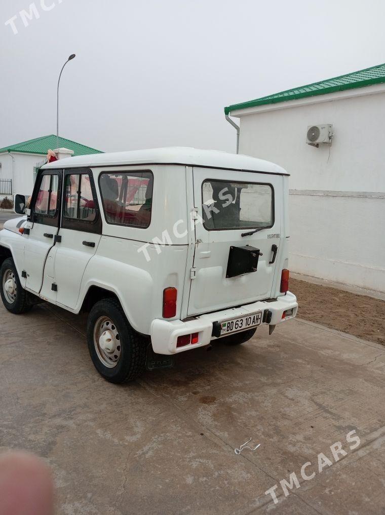 UAZ 469 2010 - 130 000 TMT - Ак-Бугдайский этрап - img 5