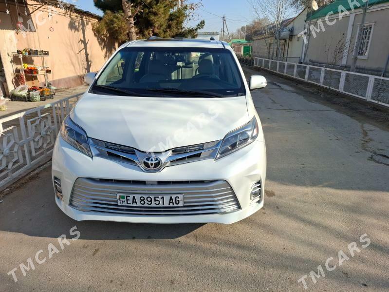 Toyota Sienna 2019 - 400 000 TMT - Ашхабад - img 8