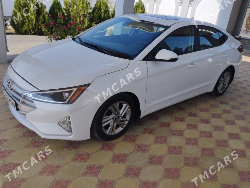 Hyundai Elantra 2019 - 220 000 TMT - Balkanabat - img 4