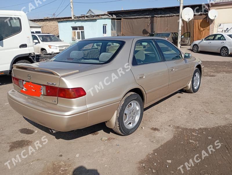 Toyota Camry 2000 - 96 000 TMT - Мары - img 3