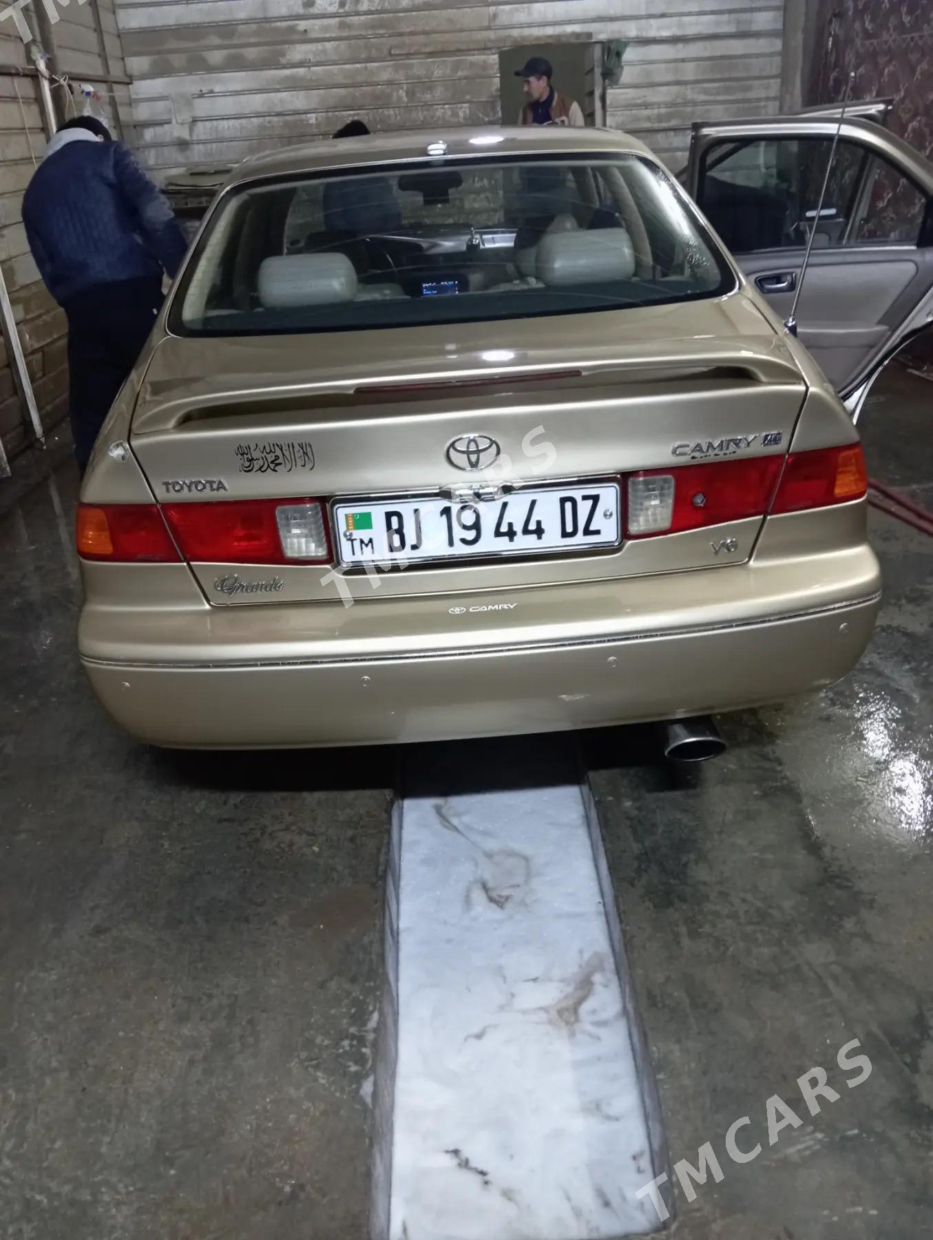 Toyota Camry 2002 - 150 000 TMT - Gurbansoltan Eje - img 3