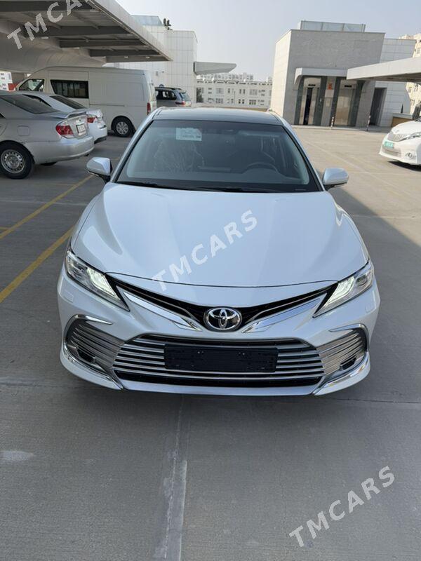 Toyota Camry 2023 - 695 000 TMT - Ашхабад - img 4